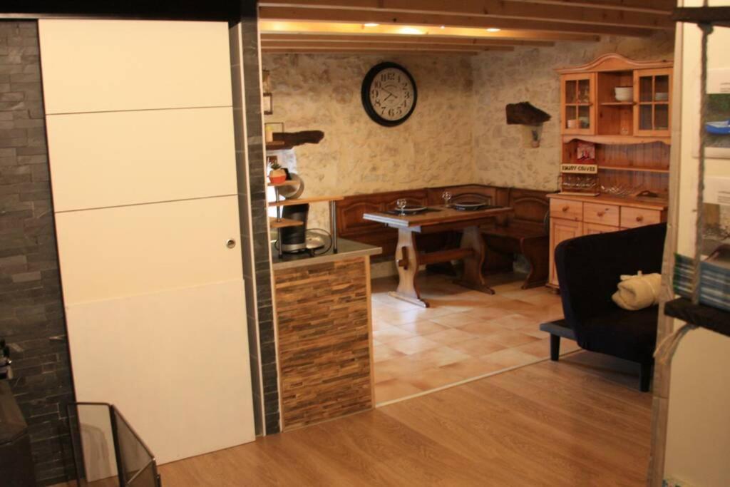 Le Portougais, Chalet A Chanaz, La Petite Venise Savoyarde Ngoại thất bức ảnh