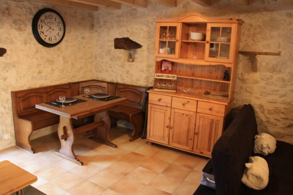Le Portougais, Chalet A Chanaz, La Petite Venise Savoyarde Ngoại thất bức ảnh